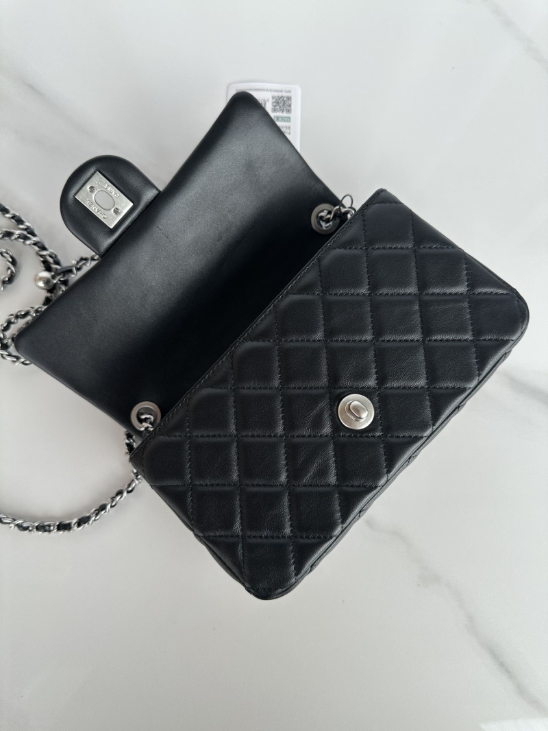 Ch**el cf series bags